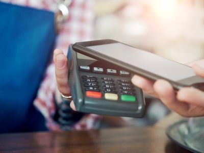 С 27 апреля в Apple Pay заработают карты платёжной системы «Мир»