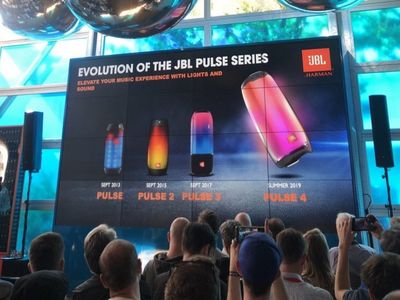 В России за год заблокировано 27 тыс. интернет-страниц, торговавших контрафактной аудиотехникой