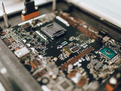 В Ивановской области запустили завод по производству отечественных компьютеров и серверов