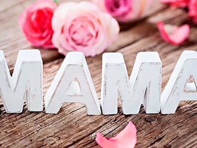 Готовимся ко Дню матери: 10 вариантов подарка для женщин