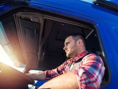 «Ростелеком» представил систему автоматического контроля и помощи водителю