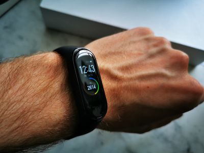 Вместо банковской карты: обзор фитнес-браслета Xiaomi Mi Smart Band 4 NFC
