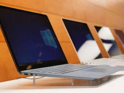 Microsoft представила 13-дюймовый ноутбук Surface на Windows 10S