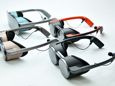 Panasonic представила очки виртуальной реальности с поддержкой HDR и UHD