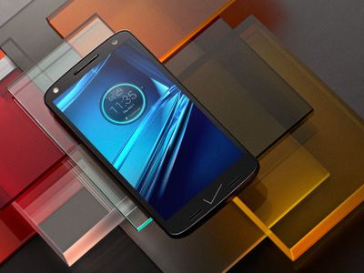 Motorola представила смартфон, который невозможно разбить