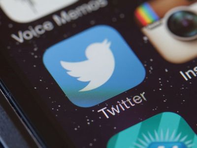 Роскомнадзор начал снимать ограничения, наложенные на Twitter 