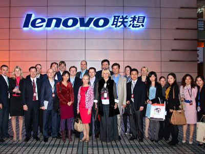 Компания Lenovo стала официальным IT-партнером бизнес-школы Сколково