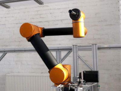 В Магнитогорске запустили производство коллаборативных роботов