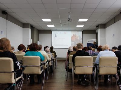 В Челябинске открылись бесплатные курсы по цифровой грамотности для людей старше 55 лет