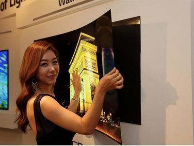 LG представила OLED-телевизор толщиной менее миллиметра
