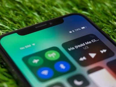 Производство iPhone X сократят в 2 раза из-за низкого спроса