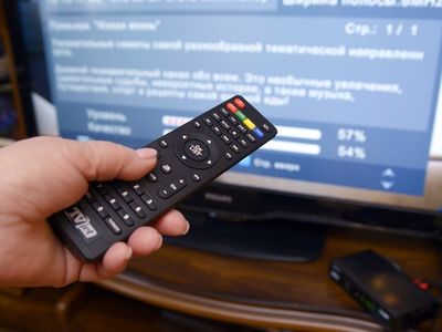 Число пользователей платного ТВ в России выросло, а доходы операторов снизились