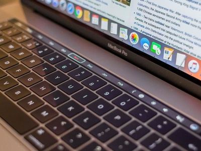 Apple отчиталась о рекордных продажах iPhone и MacBook