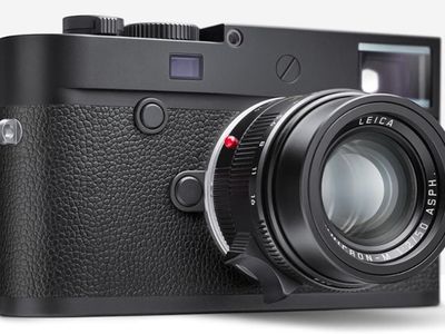 Представлены две новые фотокамеры серии Leica M10
