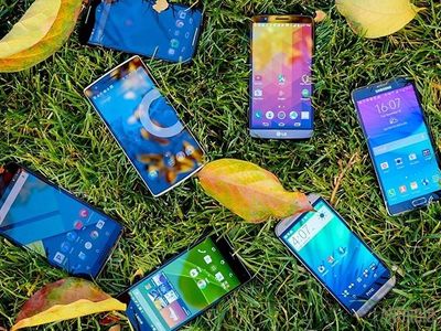 Рейтинг: 10 флагманских смартфонов до 30000 рублей