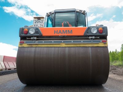 Умные машины в действии: как интернет-вещей помогает реконструировать дороги