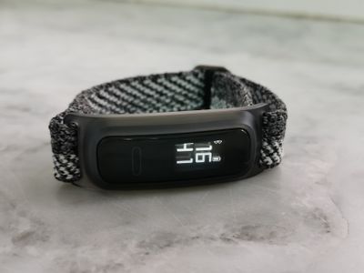 Проще просто некуда: обзор фитнес-браслета Huawei Band 4e