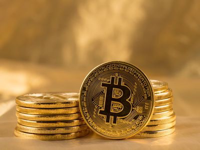 Курс биткойна рухнул ниже $10 тыс.