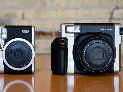 Тест-обзор фотоаппаратов моментальной печати Fujifilm Instax mini 90 и Instax WIDE 300